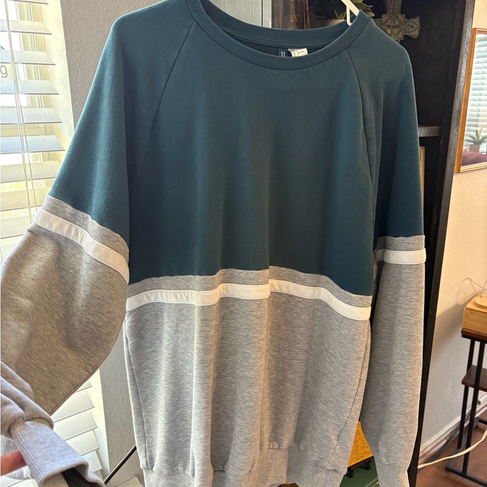 H&M Teal and Gray Crewneck Sweater